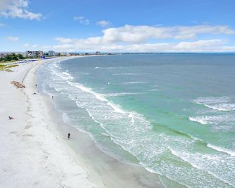 Caprice 306 - Saint Pete Beach - Beach
