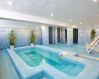 Js Sol De Can Picafort Adults Only - Can Picafort - Piscina