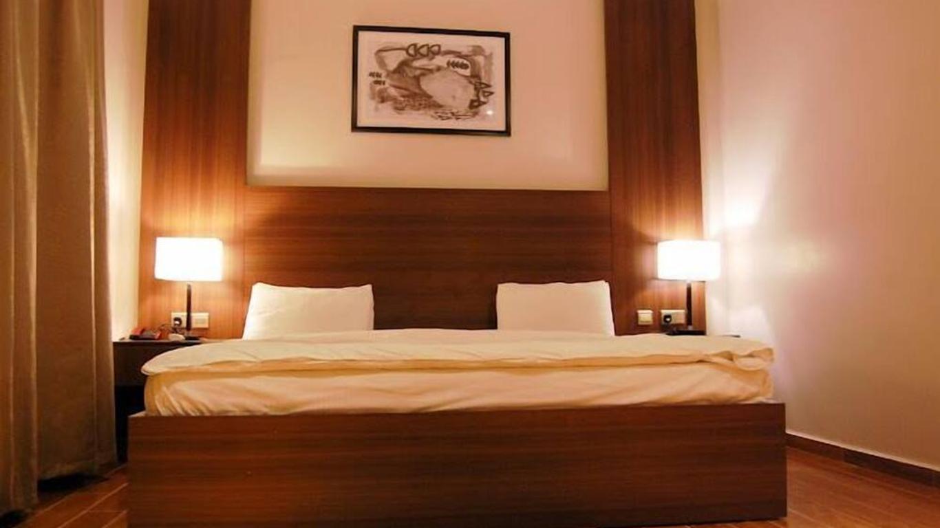 R & K Guest Palace