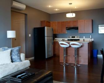 Beyond Bliss Hotel Suites - Powell River