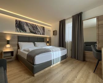 Le Rocce Val di Non - Quality Room & Breakfast - Tassullo - Schlafzimmer