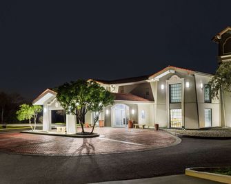 La Quinta Inn by Wyndham San Antonio Lackland - San Antonio - Edificio