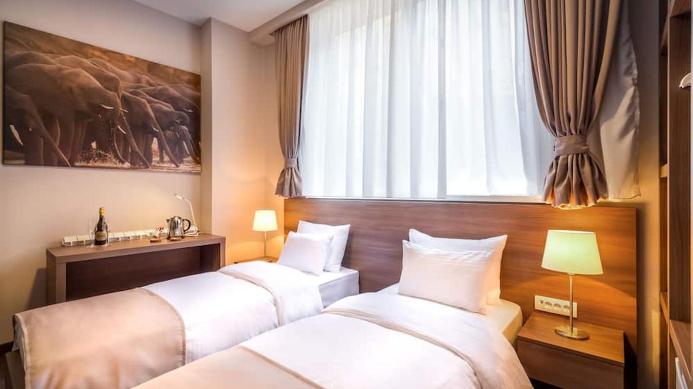 Veneti Suites