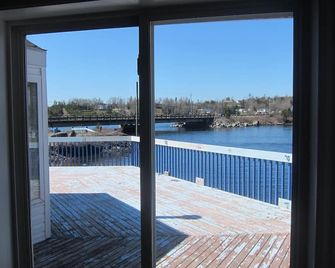 Salmon River Country Inn - Head of Jeddore - Balcón