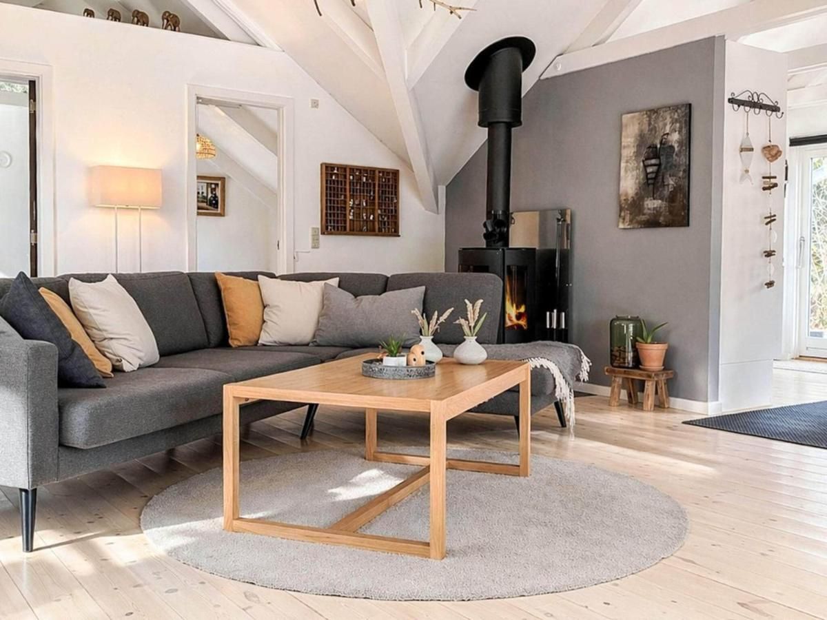 Bright Cottage with Hot Tub – Ebeltoft
