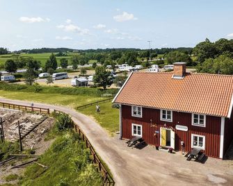 Skeppsdockans Camping & Vandrarhem - Soderkoping