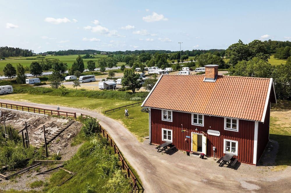 Skeppsdockans Camping & Vandrarhem - Soderkoping - Buiten zicht