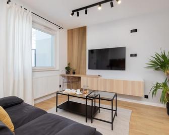 Zeusa 87, 1 bedroom, parking & terrace - Gdansk - Living room