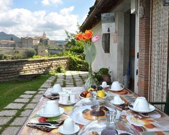B&b Vicino Il Centro Con Parcheggio Priv - Viterbo - Hàng hiên