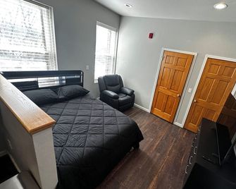 Studio on Main Street - Frostburg