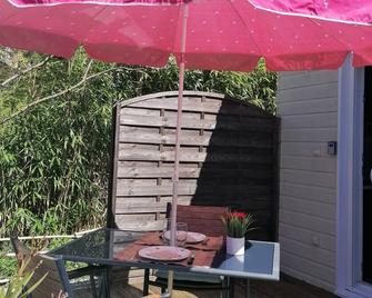 Studio in garden level between beaches and Puy du Fou - Saint-Hilaire-le-Vouhis - Patio