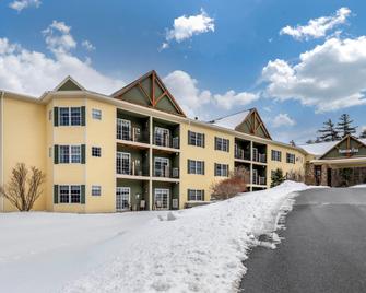 Mountain Edge Suites at Sunapee, an Ascend Collection Hotel - Newbury - Edificio
