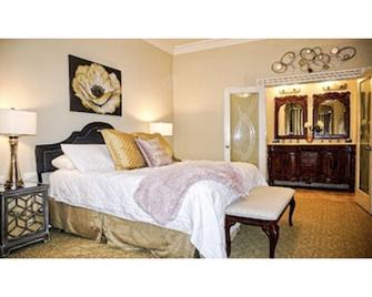 River Rd. Mansion - Salinas
