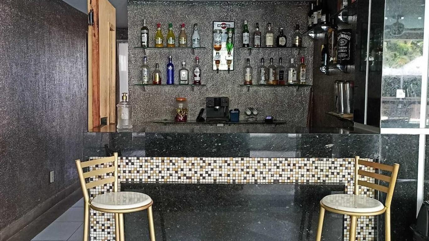 أوتل إبرانا برادايس