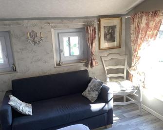le lutin sur le toit - Mazan - Living room