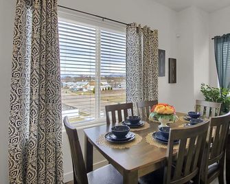Fabulous Luxury Apt Fast Wifi 4khdtv Hill Afb - Clearfield - Comedor
