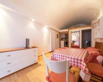 Malie Guest House - Foggia