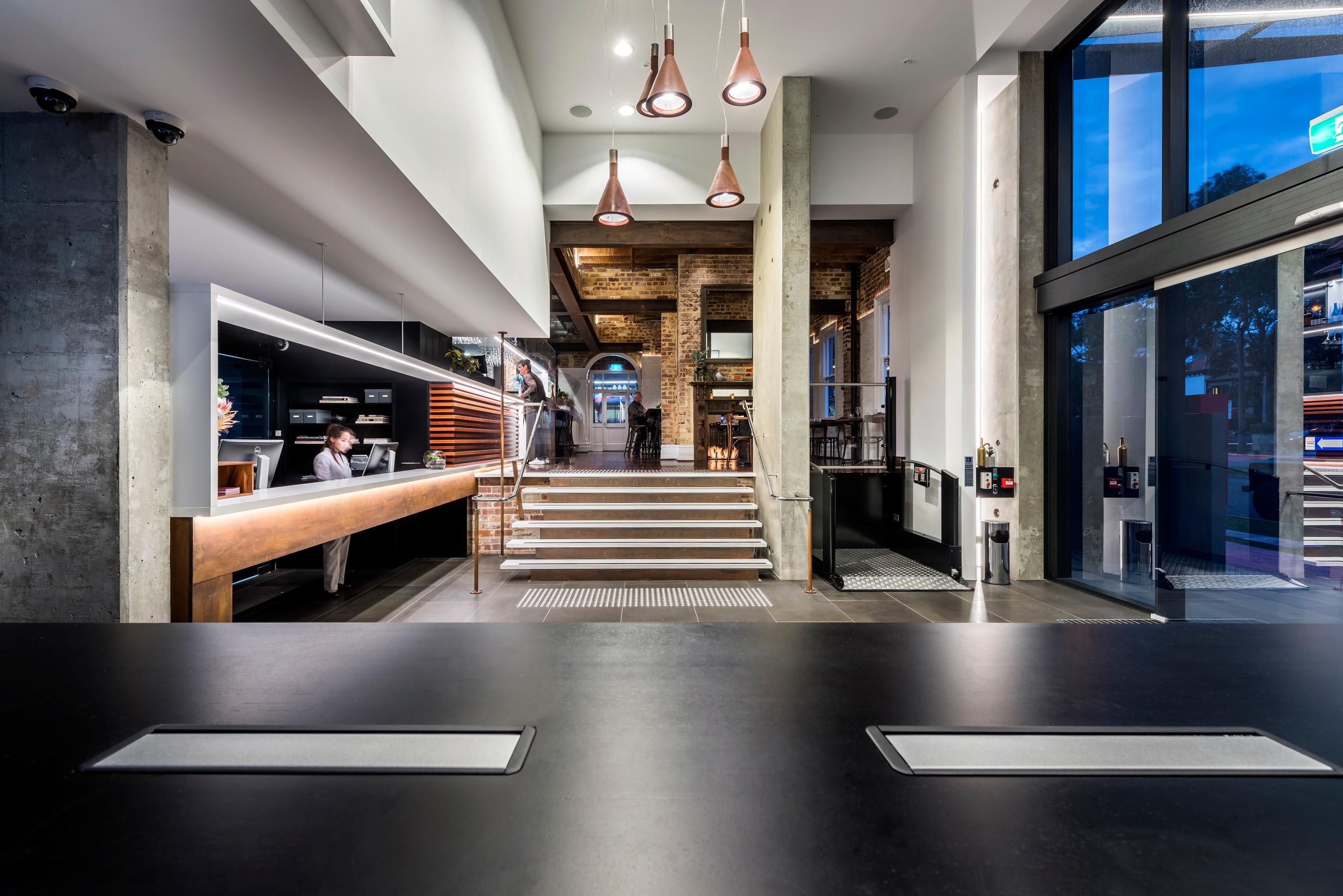 هوليداي إن ويست بيارا ٓو مٓي آيتش جي - برث - ردهة