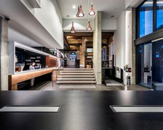 هوليداي إن ويست بيارا ٓو مٓي آيتش جي - برث - ردهة