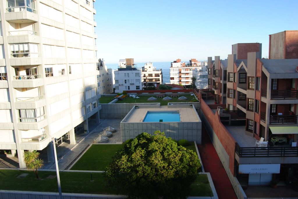 أيبيريا هوتل - بونتا ديل إست