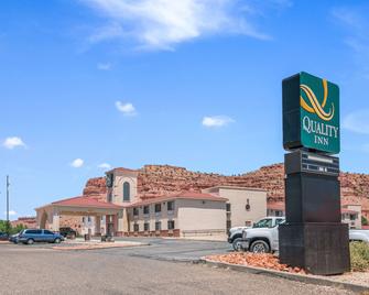 Quality Inn Kanab National Park Area - Kanab - Building