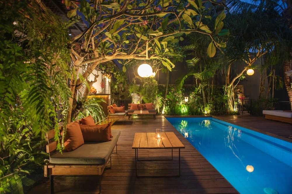 Pangkung Sari Bed and Breakfast - North Kuta - בריכה