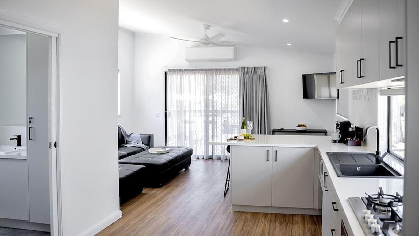 كوروا بينداري هوليداي بارك