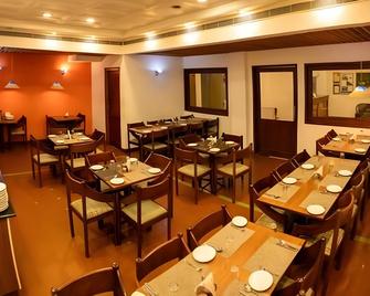 Abad Metro - Kochi - Restaurant