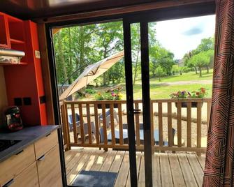 Le Chalet Montégut - Coulandon - Balcony