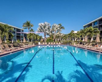 Loggerhead Cay 553 - gulf view, beach side vacation rental condo - سانيبيل - حوض السباحة