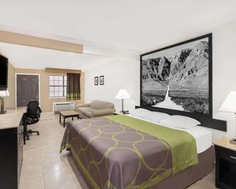 Super 8 Mcallen/Downtown - McAllen - Kamar Tidur