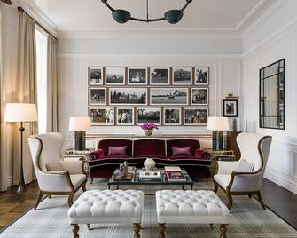 The Adria - London - Lounge