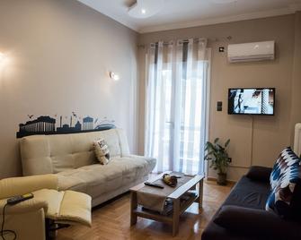 Gazi Divine Apartment - Athènes - Salon