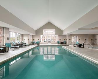 Residence Inn by Marriott Akron Fairlawn - Fairlawn - Zwembad