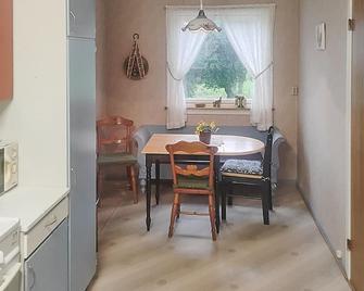 5 Bedroom Nice Home In Namsos - Namsos - Dining room