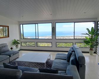 Tahiti - Villa Zen - Papeete - Living room
