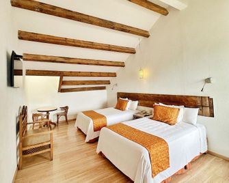 Hotel Ciudad Real Centro Historico - San Cristóbal de las Casas - Bedroom