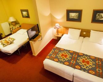 Hotel Restaurant Talens Coevorden - Coevorden - Habitación