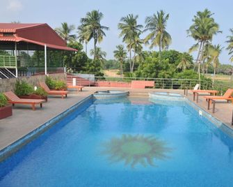 Soorya Beach Resort - Pondicherry - Pool