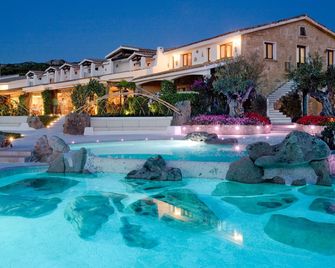 Hotel Pulicinu - Arzachena - Pool