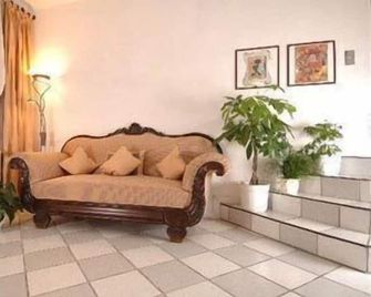 Haus Sparkuhl Hotel Garni - Hannover - Living room