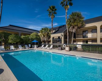 Quality Inn Orange Park Jacksonville - ג'קסונוויל - בריכה