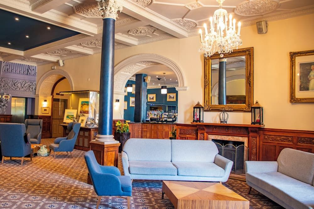 The Crown Hotel - הארוגייט - טרקלין