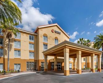 Comfort Inn & Suites Orlando North - Sanford - Gebäude