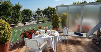Hotel Splendid Cannes - Cannes - Innenhof