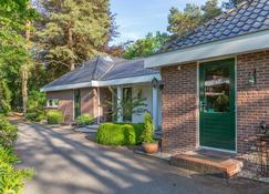 B&B Schipborg - Zuidlaren - Building