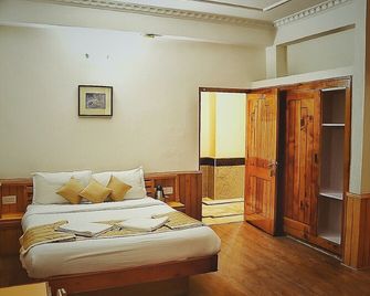 Hotel Snow View - Manali - Bedroom