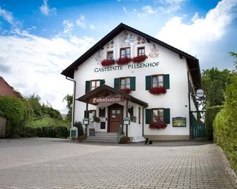 Landgasthof Pilsenhof Entenbraterei - Hechendorf am Pilsensee - Edificio