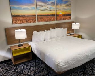 Days Inn by Wyndham Lake Charles - לייק צ'ארלס - חדר שינה