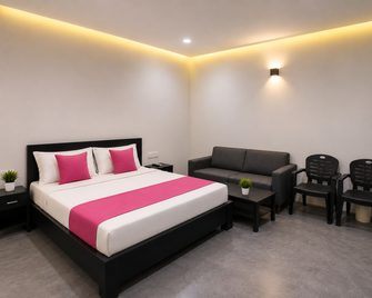 Goroomgo Shanti Guest House Varanasi - Varanasi - Bedroom